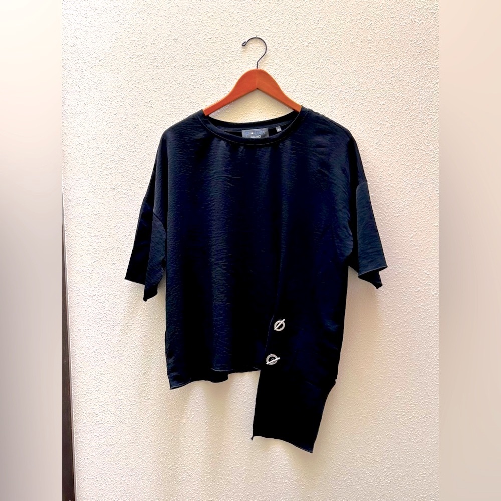 Patricia Luca Milano Black Asymmetrical Top Grommet and Toggle detail.   Size L
